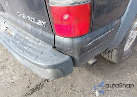 2005 Chevrolet Tahoe C1500 z USA, uszkodzony, nr VIN 1GNEC13T75R266344